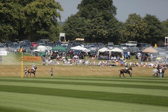 Zacara v Talandracas in a Veuve Clicquot Gold Cup Polo Match 2013.07.18