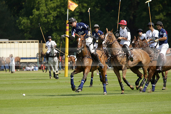 Zacara v Les Lions in a Veuve Clicquot Gold Cup Polo Match 2013.07.06