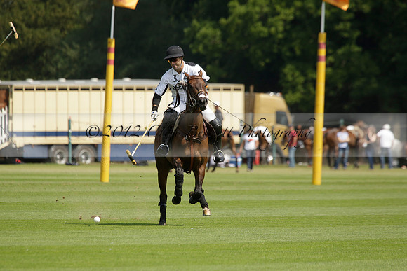 Zacara v Les Lions in a Veuve Clicquot Gold Cup Polo Match 2013.07.06