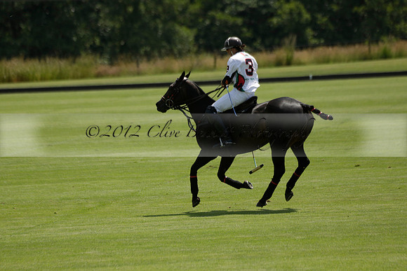 UAE Polo v El Remanso in a Veuve Clicquot Gold Cup Polo Match 2013.07.05