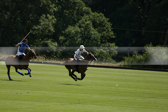 UAE Polo v El Remanso in a Veuve Clicquot Gold Cup Polo Match 2013.07.05