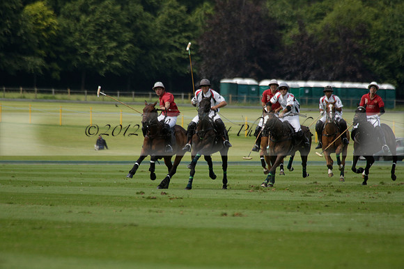 Dubai v La Bamba de Areco in a Veuve Clicquot Gold Cup Polo Match 2013.07.04