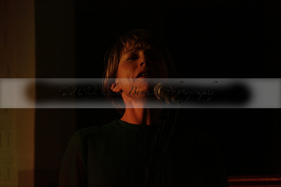 Will B & Geoff Allnutt with guests at The Royal Oak, Midhurst on Friday 25 October 2013. www.polopictures.co.uk
