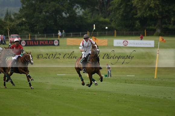 Dubai v La Bamba de Areco in a Veuve Clicquot Gold Cup Polo Match 2013.07.04