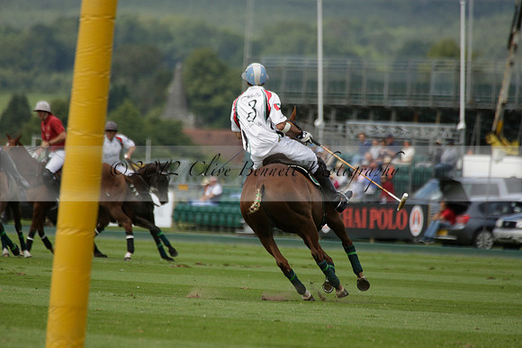 Dubai v La Bamba de Areco in a Veuve Clicquot Gold Cup Polo Match 2013.07.04