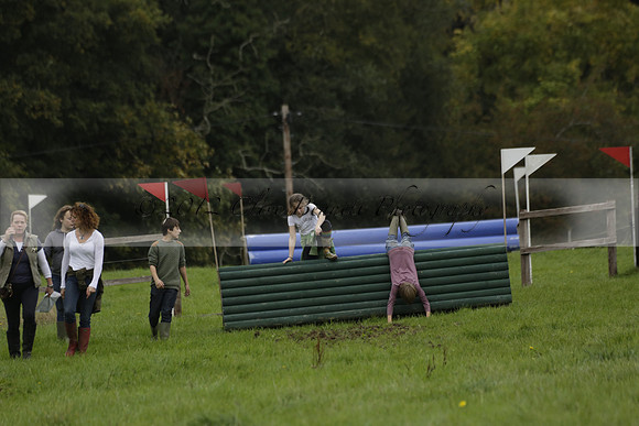 Chiddingfold, Leconfield and Cowdray Hunt, Hunter Trials at Iping on Sunday 20 October 2013. 2013.10.20 www.polopictures.co.uk