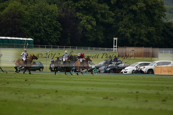 Dubai v La Bamba de Areco in a Veuve Clicquot Gold Cup Polo Match 2013.07.04