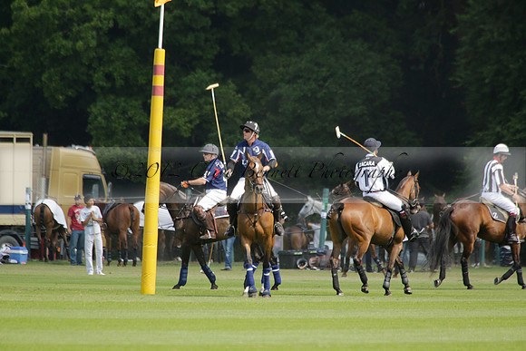 Zacara v Les Lions in a Veuve Clicquot Gold Cup Polo Match 2013.07.06