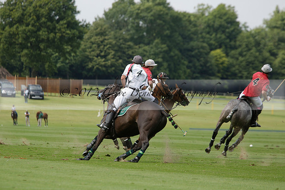 Dubai v La Bamba de Areco in a Veuve Clicquot Gold Cup Polo Match 2013.07.04