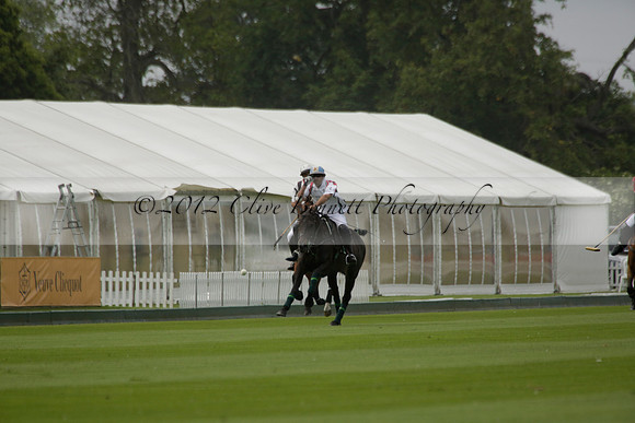 Dubai v La Bamba de Areco in a Veuve Clicquot Gold Cup Polo Match 2013.07.04