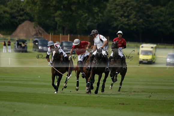 Dubai v La Bamba de Areco in a Veuve Clicquot Gold Cup Polo Match 2013.07.04