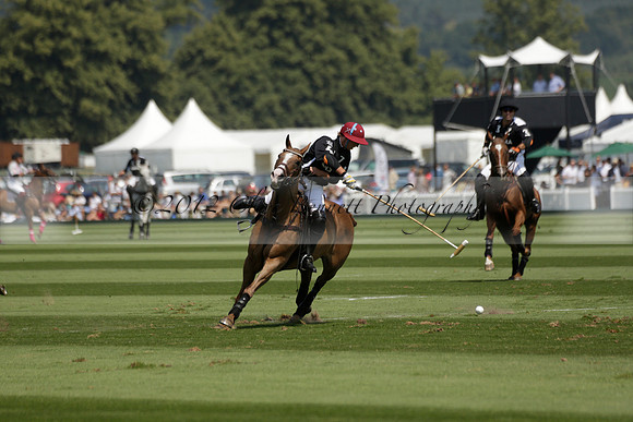 Zacara v Talandracas in a Veuve Clicquot Gold Cup Polo Match 2013.07.18