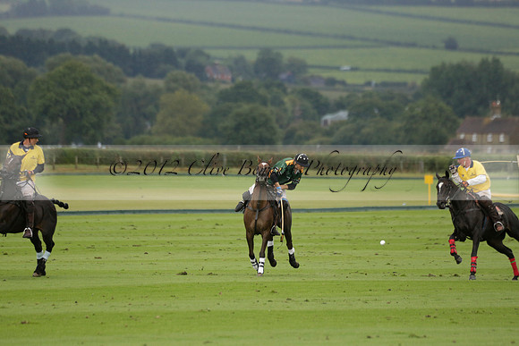Maiz Dulce (green) v Las Esterellas (yellow) in the PSI Final polo match at Cowdray Park Polo Club on Ambersham 2 on Sunday 2013.09.08 www.polopictures.co.uk