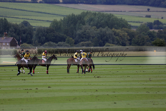 Maiz Dulce (green) v Las Esterellas (yellow) in the PSI Final polo match at Cowdray Park Polo Club on Ambersham 2 on Sunday 2013.09.08 www.polopictures.co.uk