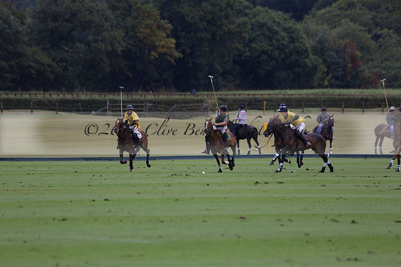 Maiz Dulce (green) v Las Esterellas (yellow) in the PSI Final polo match at Cowdray Park Polo Club on Ambersham 2 on Sunday 2013.09.08 www.polopictures.co.uk