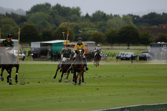Maiz Dulce (green) v Las Esterellas (yellow) in the PSI Final polo match at Cowdray Park Polo Club on Ambersham 2 on Sunday 2013.09.08 www.polopictures.co.uk