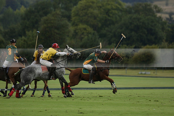 Maiz Dulce (green) v Las Esterellas (yellow) in the PSI Final polo match at Cowdray Park Polo Club on Ambersham 2 on Sunday 2013.09.08 www.polopictures.co.uk