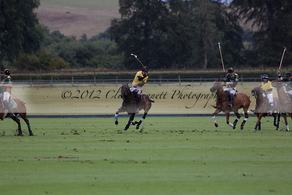 Maiz Dulce (green) v Las Esterellas (yellow) in the PSI Final polo match at Cowdray Park Polo Club on Ambersham 2 on Sunday 2013.09.08 www.polopictures.co.uk