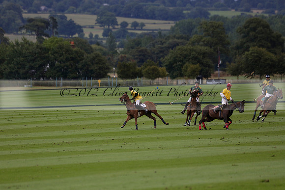 Maiz Dulce (green) v Las Esterellas (yellow) in the PSI Final polo match at Cowdray Park Polo Club on Ambersham 2 on Sunday 2013.09.08 www.polopictures.co.uk
