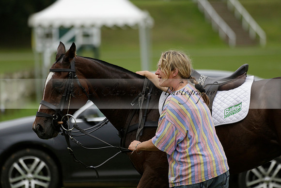 Four Quarters Black (black) v Clashleigh (red) in the Autumn Cup subsidiary final polo match on Ambersham 2 at Cowdray Park Polo Club on Sunday 22 September 2013 www.polopictures.co.uk