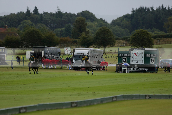Maiz Dulce (green) v Las Esterellas (yellow) in the PSI Final polo match at Cowdray Park Polo Club on Ambersham 2 on Sunday 2013.09.08 www.polopictures.co.uk