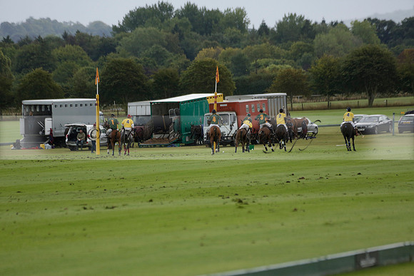 Maiz Dulce (green) v Las Esterellas (yellow) in the PSI Final polo match at Cowdray Park Polo Club on Ambersham 2 on Sunday 2013.09.08 www.polopictures.co.uk