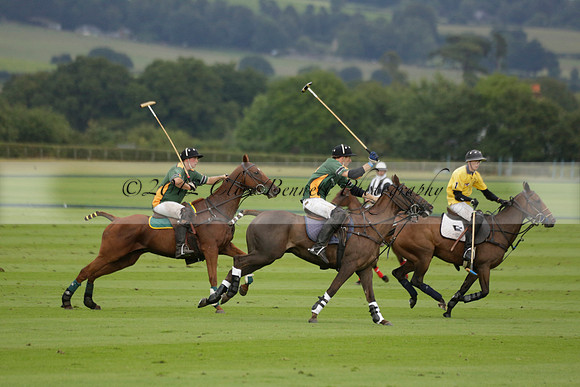 Maiz Dulce (green) v Las Esterellas (yellow) in the PSI Final polo match at Cowdray Park Polo Club on Ambersham 2 on Sunday 2013.09.08 www.polopictures.co.uk