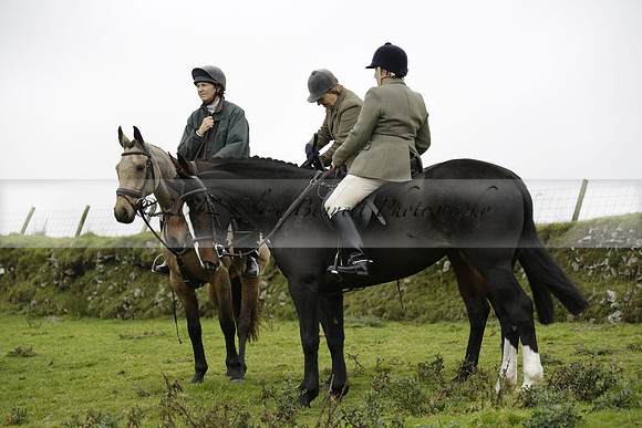 Devon & Somerset Staghounds meet at Larkbarrow Corner. North Devon. 2013.10.18 www.polopictures.co.uk