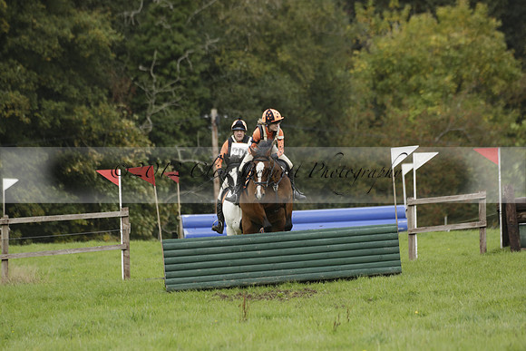 Chiddingfold, Leconfield and Cowdray Hunt, Hunter Trials at Iping on Sunday 20 October 2013. 2013.10.20 www.polopictures.co.uk