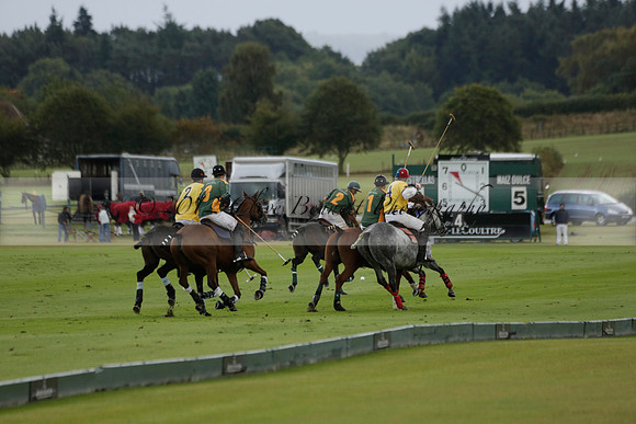 Maiz Dulce (green) v Las Esterellas (yellow) in the PSI Final polo match at Cowdray Park Polo Club on Ambersham 2 on Sunday 2013.09.08 www.polopictures.co.uk