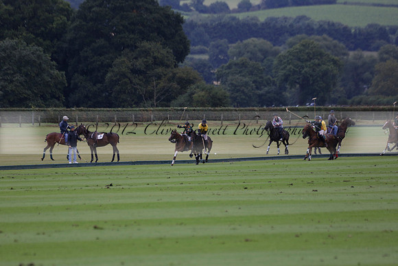 Maiz Dulce (green) v Las Esterellas (yellow) in the PSI Final polo match at Cowdray Park Polo Club on Ambersham 2 on Sunday 2013.09.08 www.polopictures.co.uk