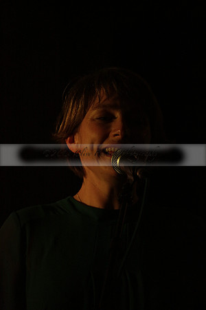 Will B & Geoff Allnutt with guests at The Royal Oak, Midhurst on Friday 25 October 2013. www.polopictures.co.uk