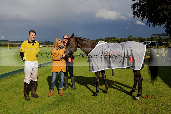 Maiz Dulce (green) v Las Esterellas (yellow) in the PSI Final polo match at Cowdray Park Polo Club on Ambersham 2 on Sunday 2013.09.08 www.polopictures.co.uk