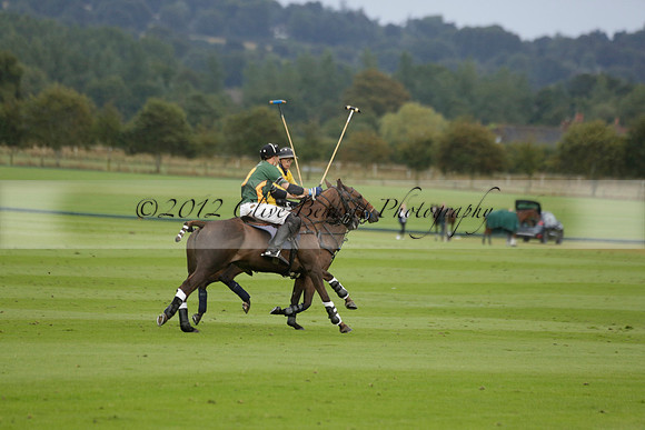 Maiz Dulce (green) v Las Esterellas (yellow) in the PSI Final polo match at Cowdray Park Polo Club on Ambersham 2 on Sunday 2013.09.08 www.polopictures.co.uk