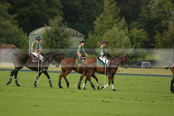 Maiz Dulce (green) v Las Esterellas (yellow) in the PSI Final polo match at Cowdray Park Polo Club on Ambersham 2 on Sunday 2013.09.08 www.polopictures.co.uk