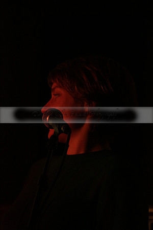Will B & Geoff Allnutt with guests at The Royal Oak, Midhurst on Friday 25 October 2013. www.polopictures.co.uk