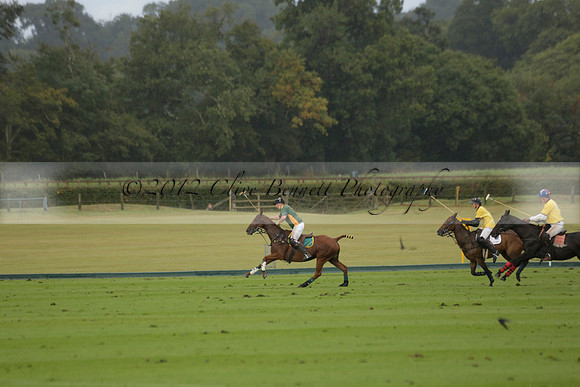 Maiz Dulce (green) v Las Esterellas (yellow) in the PSI Final polo match at Cowdray Park Polo Club on Ambersham 2 on Sunday 2013.09.08 www.polopictures.co.uk