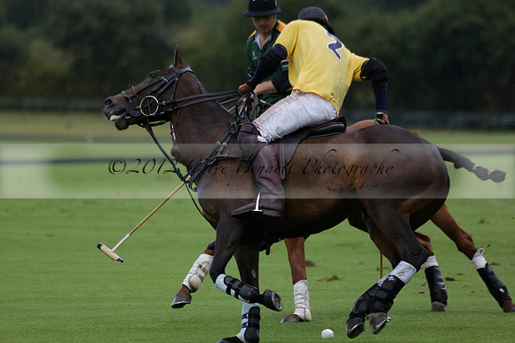 Maiz Dulce (green) v Las Esterellas (yellow) in the PSI Final polo match at Cowdray Park Polo Club on Ambersham 2 on Sunday 2013.09.08 www.polopictures.co.uk