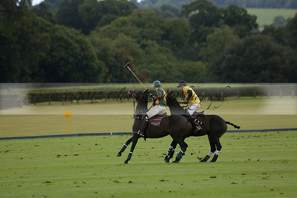 Maiz Dulce (green) v Las Esterellas (yellow) in the PSI Final polo match at Cowdray Park Polo Club on Ambersham 2 on Sunday 2013.09.08 www.polopictures.co.uk