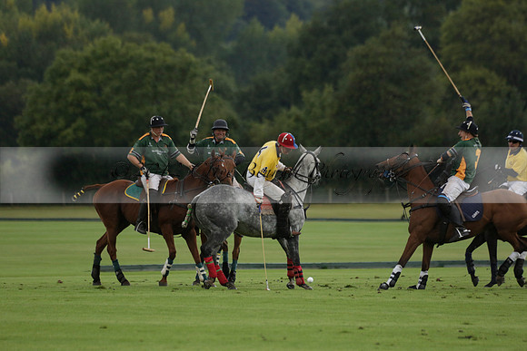 Maiz Dulce (green) v Las Esterellas (yellow) in the PSI Final polo match at Cowdray Park Polo Club on Ambersham 2 on Sunday 2013.09.08 www.polopictures.co.uk