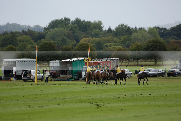 Maiz Dulce (green) v Las Esterellas (yellow) in the PSI Final polo match at Cowdray Park Polo Club on Ambersham 2 on Sunday 2013.09.08 www.polopictures.co.uk