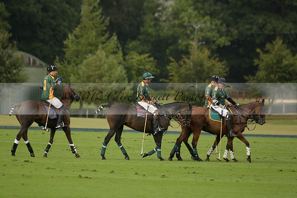 Maiz Dulce (green) v Las Esterellas (yellow) in the PSI Final polo match at Cowdray Park Polo Club on Ambersham 2 on Sunday 2013.09.08 www.polopictures.co.uk