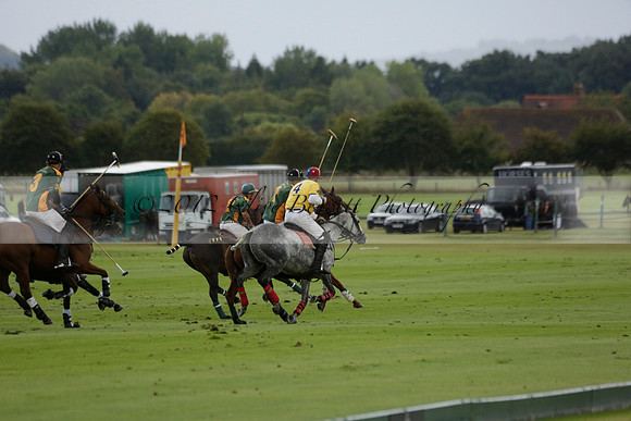 Maiz Dulce (green) v Las Esterellas (yellow) in the PSI Final polo match at Cowdray Park Polo Club on Ambersham 2 on Sunday 2013.09.08 www.polopictures.co.uk