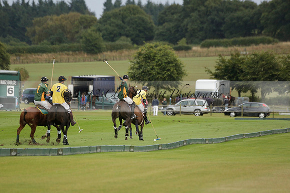 Maiz Dulce (green) v Las Esterellas (yellow) in the PSI Final polo match at Cowdray Park Polo Club on Ambersham 2 on Sunday 2013.09.08 www.polopictures.co.uk