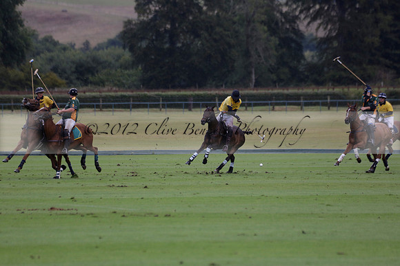 Maiz Dulce (green) v Las Esterellas (yellow) in the PSI Final polo match at Cowdray Park Polo Club on Ambersham 2 on Sunday 2013.09.08 www.polopictures.co.uk
