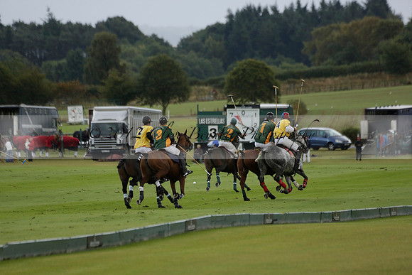 Maiz Dulce (green) v Las Esterellas (yellow) in the PSI Final polo match at Cowdray Park Polo Club on Ambersham 2 on Sunday 2013.09.08 www.polopictures.co.uk