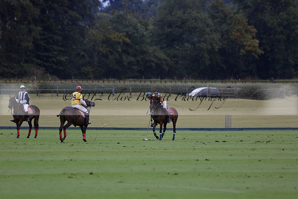 Maiz Dulce (green) v Las Esterellas (yellow) in the PSI Final polo match at Cowdray Park Polo Club on Ambersham 2 on Sunday 2013.09.08 www.polopictures.co.uk