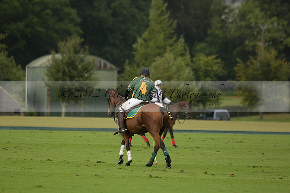 Maiz Dulce (green) v Las Esterellas (yellow) in the PSI Final polo match at Cowdray Park Polo Club on Ambersham 2 on Sunday 2013.09.08 www.polopictures.co.uk