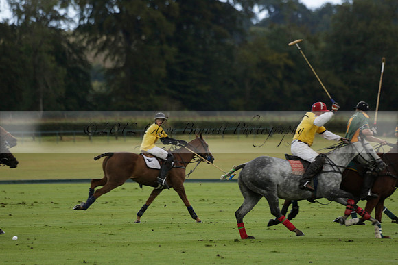 Maiz Dulce (green) v Las Esterellas (yellow) in the PSI Final polo match at Cowdray Park Polo Club on Ambersham 2 on Sunday 2013.09.08 www.polopictures.co.uk