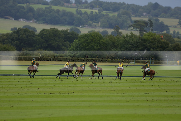 Maiz Dulce (green) v Las Esterellas (yellow) in the PSI Final polo match at Cowdray Park Polo Club on Ambersham 2 on Sunday 2013.09.08 www.polopictures.co.uk